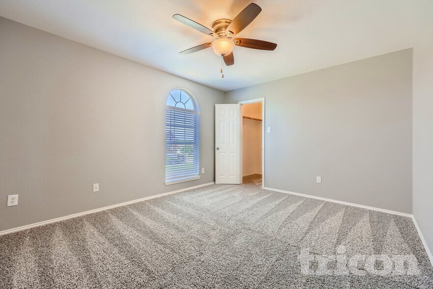 Building Photo - 513 Tripp Tr