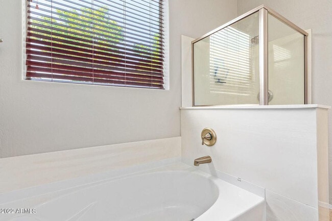 Building Photo - 15465 W Glenrosa Ave