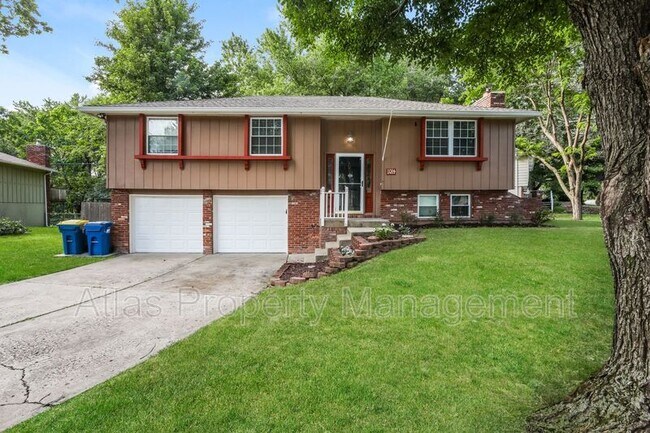 Primary Photo - 1014 Lindenwood Ln