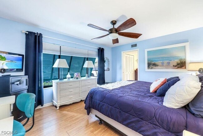 Building Photo - 1914 SE 40th Terrace