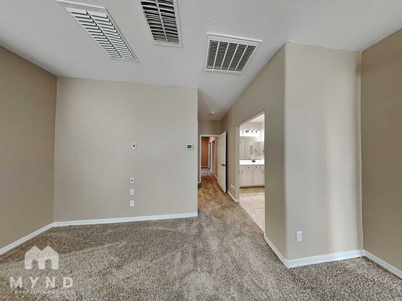 Building Photo - 17694 W Mandalay Ln