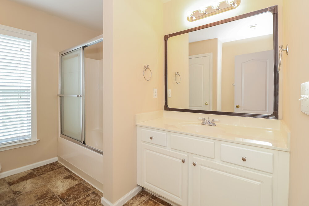 Building Photo - 5080 Fieldstone View Cir
