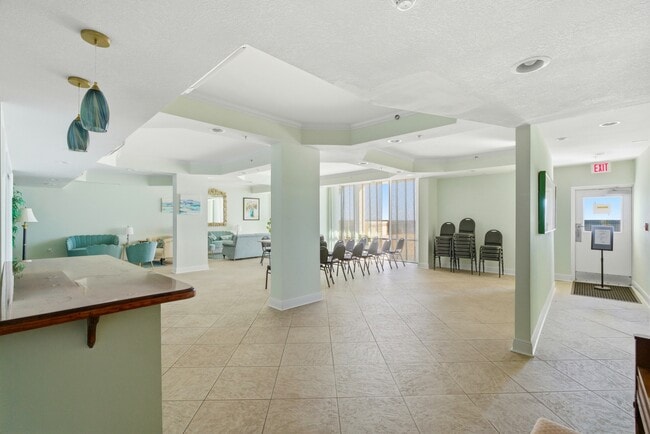 Building Photo - 615 Bayshore Dr