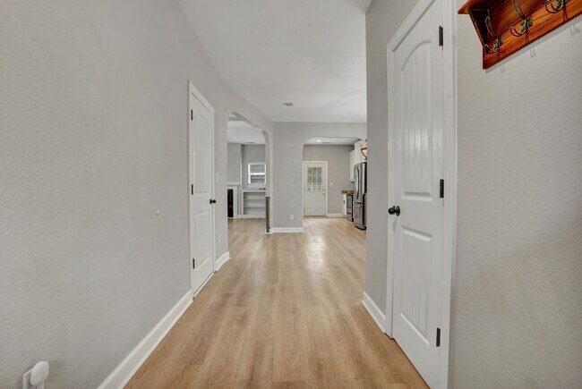 Primary Photo - 211 Thalia Rd