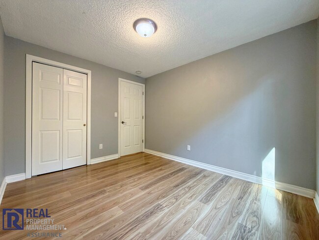 Building Photo - 5470 SW 164th Ct