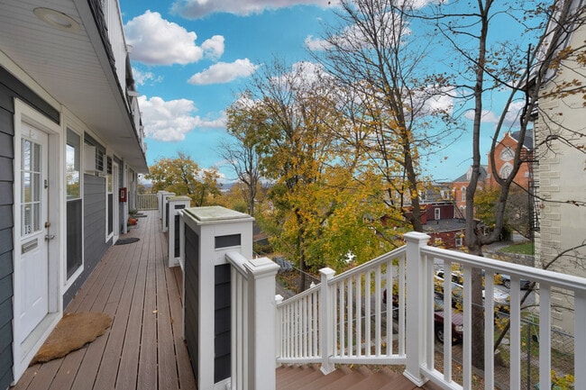 Building Photo - 40 S Highland Ave