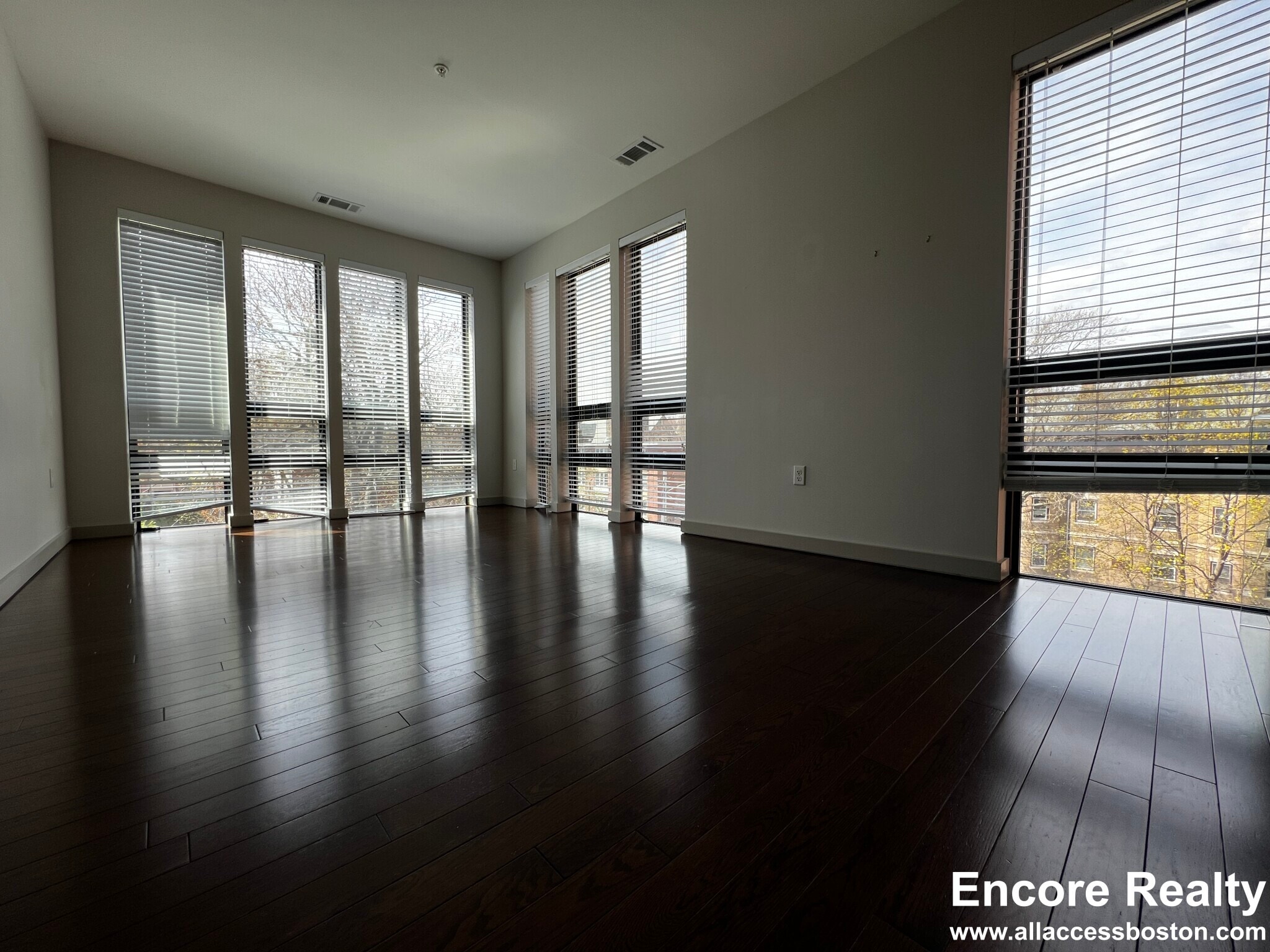 Building Photo - 40A Marion St