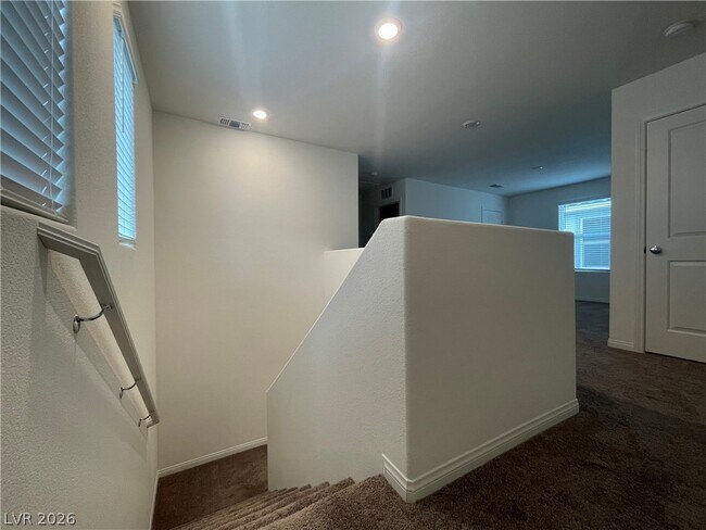 Building Photo - 9953 Cluny Ave