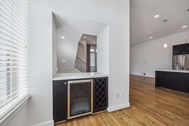 Building Photo - 1203 Bonner St