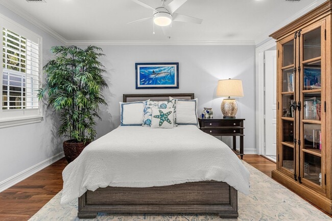 Building Photo - 75 NE 5th Ave