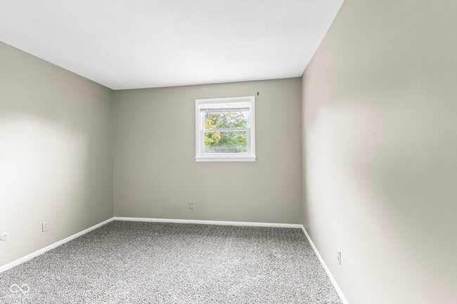 Building Photo - 420 S East St