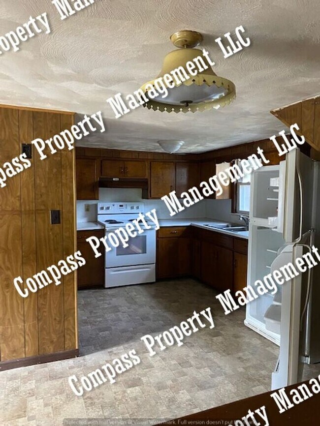 Building Photo - $995 - 2 Bed, 1 Bath - East Earl