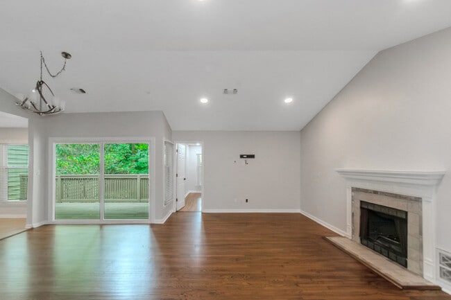Building Photo - 508 Garden Ct
