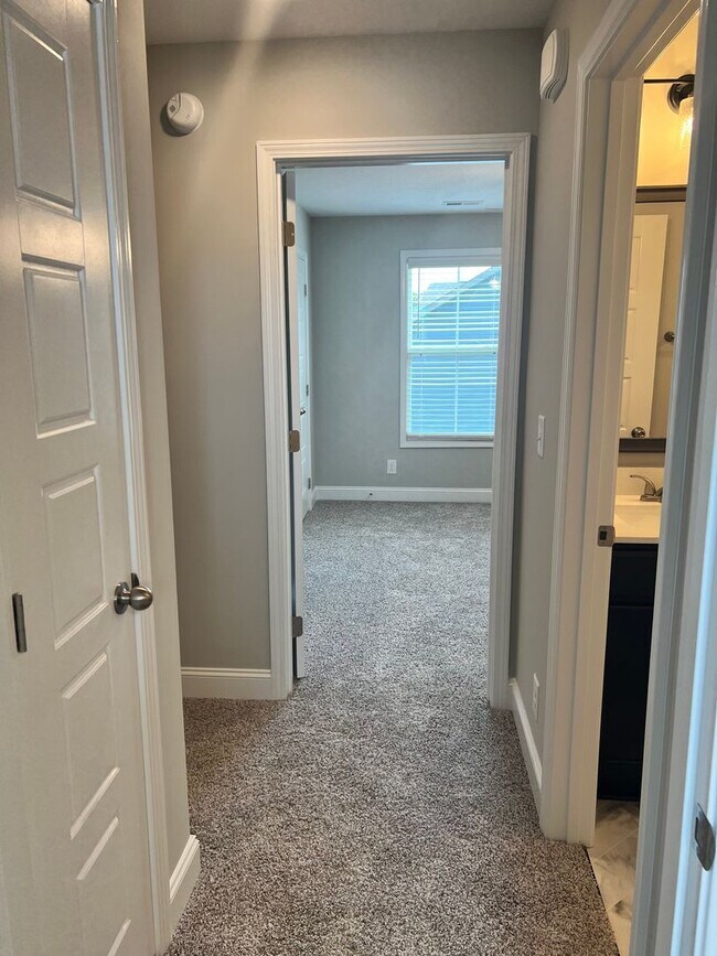 Building Photo - Brand new home in Cherry Acres