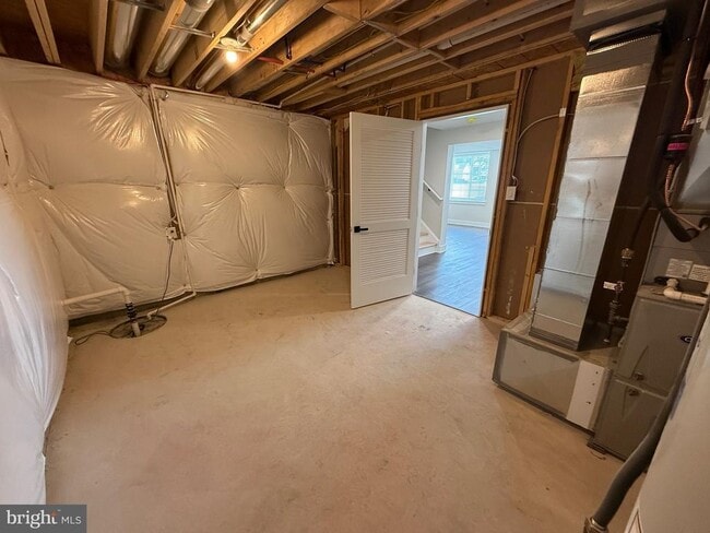 Building Photo - 114 Isabella Dr