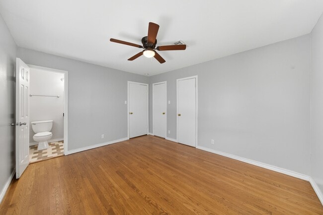 Building Photo - 2527 Roy Cir