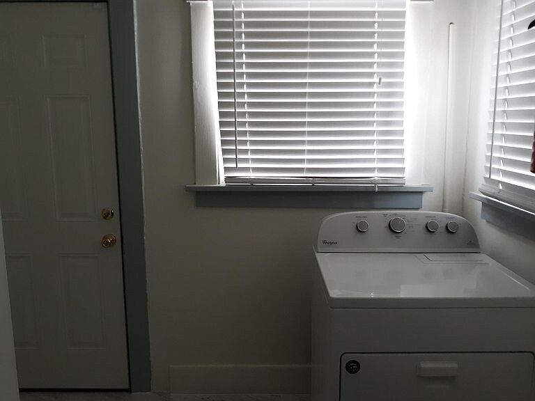 Building Photo - 3137 Boston Ave