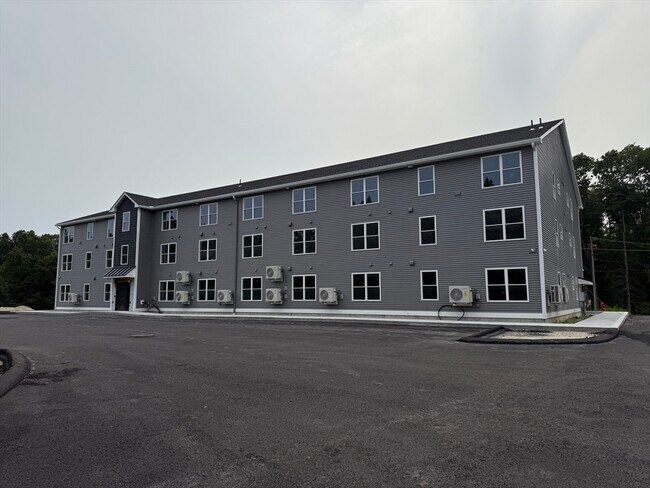 Building Photo - 251 Sladen St
