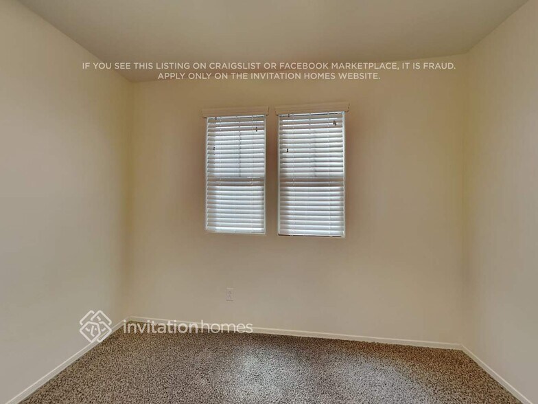 Building Photo - 1171 N 163rd Dr