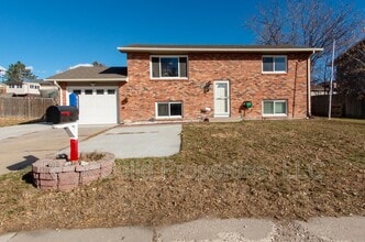 Building Photo - 4405 Ocean Ave