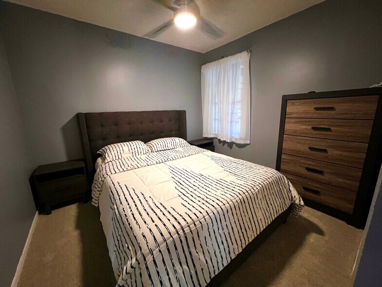 Building Photo - 6540 Chasewood Dr