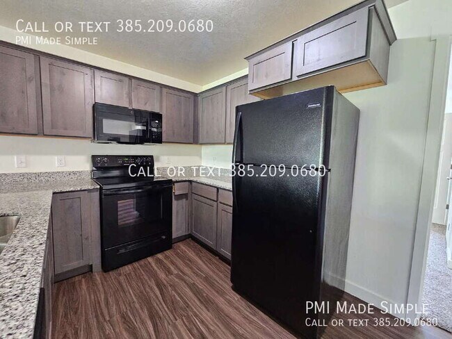 Building Photo - 783 E 550 S