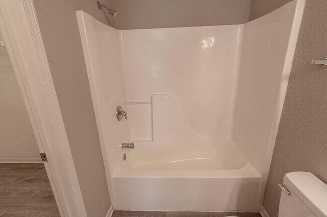 Building Photo - 4001 Snowy Owl Dr