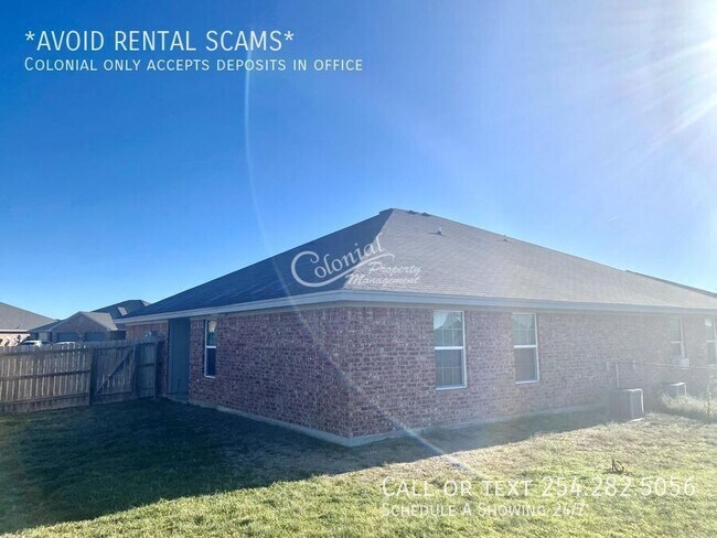 Building Photo - 6404 Temora Loop