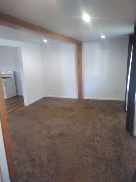 Building Photo - 2114 Marker St