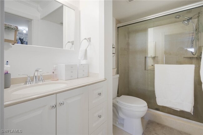 Building Photo - 1392 Churchill Cir