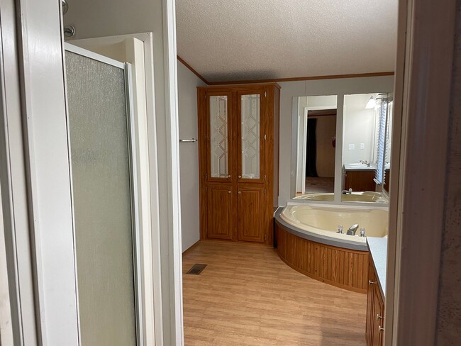 Building Photo - Updated Three Bedroom Two Bath Double Wide in Iron Station
