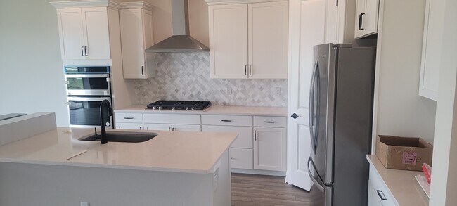 Building Photo - 13627 Ritta Island Dr