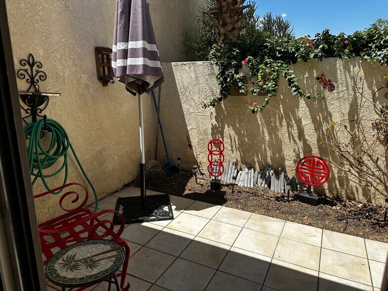 Patio off master bedroom - 49174 Wayne St