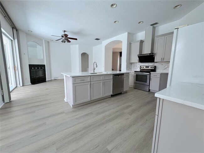 Building Photo - 4825 Brightmour Cir
