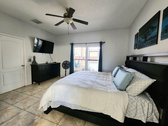 Building Photo - 4243 Waterside Pointe Cir