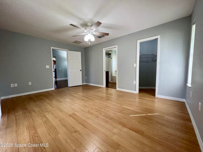 Building Photo - 731 John Carroll Ln
