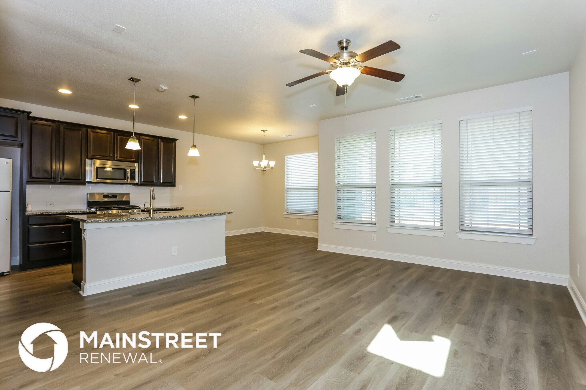 Building Photo - 1007 Brook Forest Ln