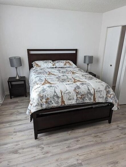 Building Photo - 5440 N Ocean Dr