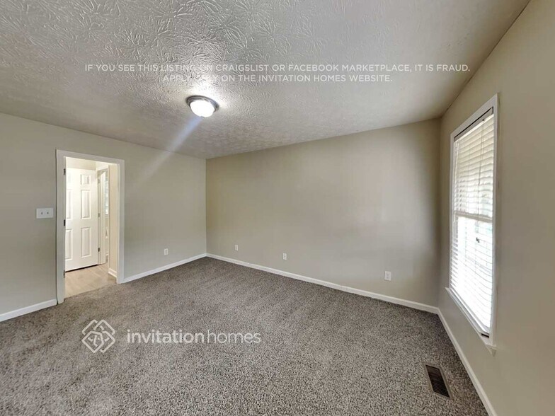 Building Photo - 386 Nottingham Dr