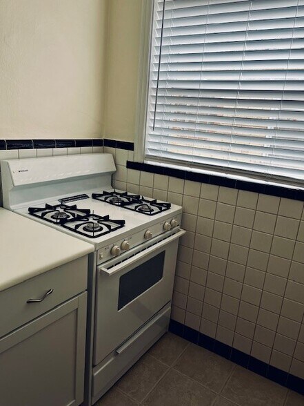 Building Photo - 6211 Eichelberger St