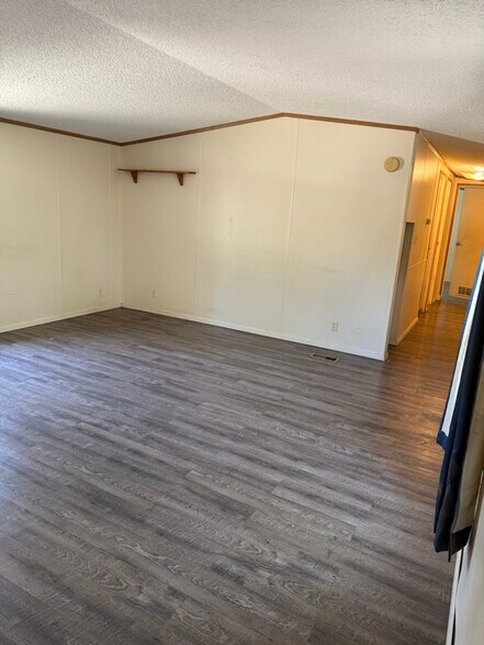 Building Photo - 1170 Qappuella Dr