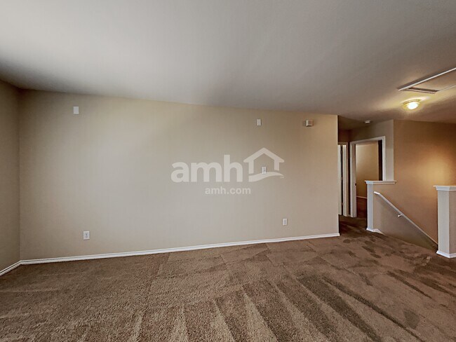 Building Photo - 26814 Sparrow Rdg
