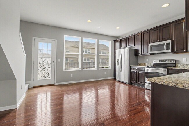 Building Photo - 27971 Middleton Dr
