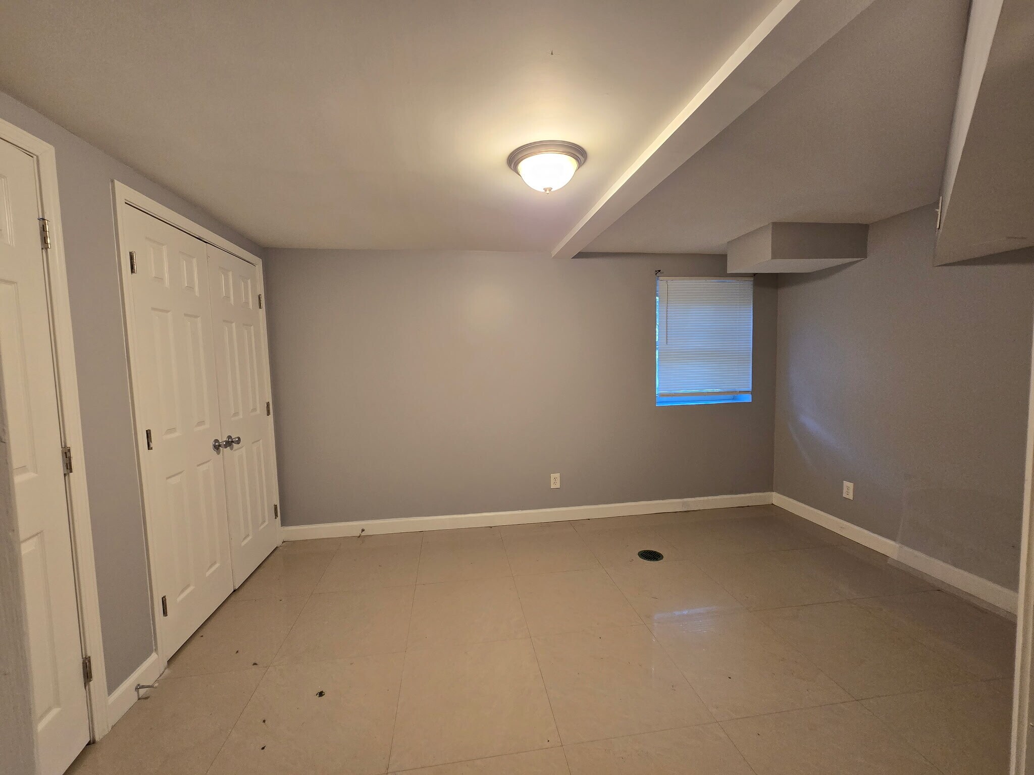 Building Photo - 2297 Glendale Dr