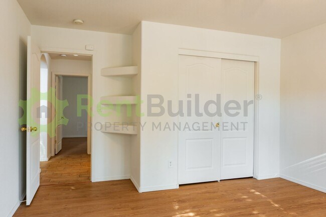 Building Photo - CALL US TODAY AT (505) 808-6467 TO SCHEDUL...