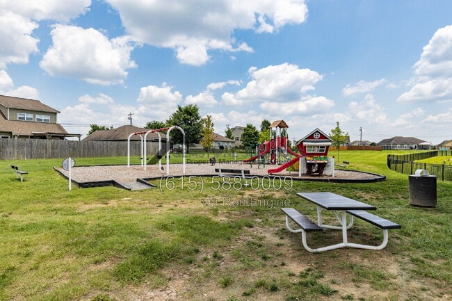 Building Photo - 2559 Queen Bee Dr