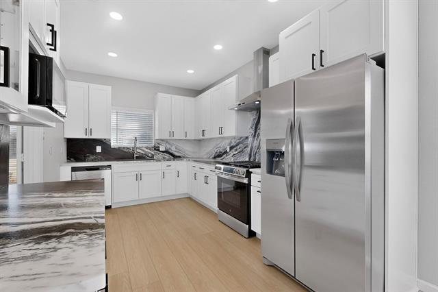 Building Photo - 325 Crooked Creek