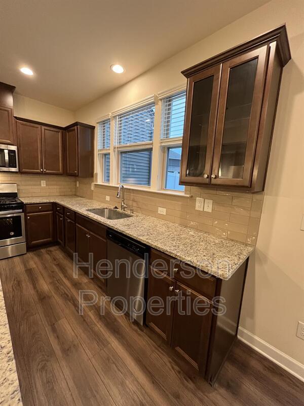 Building Photo - 9254 Glenburn Ln