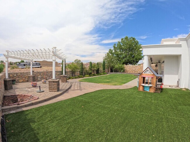 Building Photo - 2947 Longbow Loop