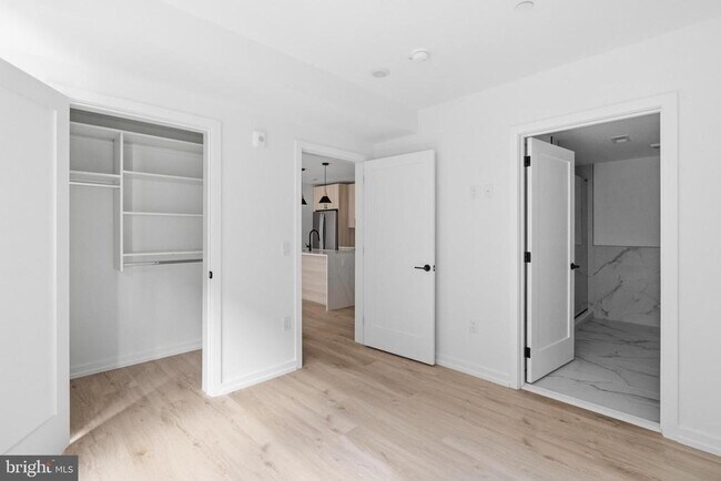 Building Photo - 209 New St